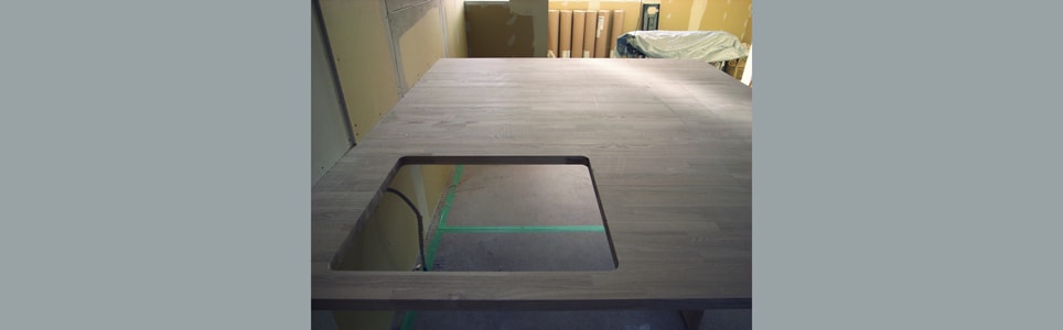 ダイニングテーブル