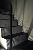 パンチングメタル階段